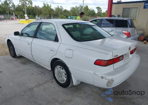 1998 Toyota Camry Le from USA, damaged, VIN JT2BG22K4W0205854
